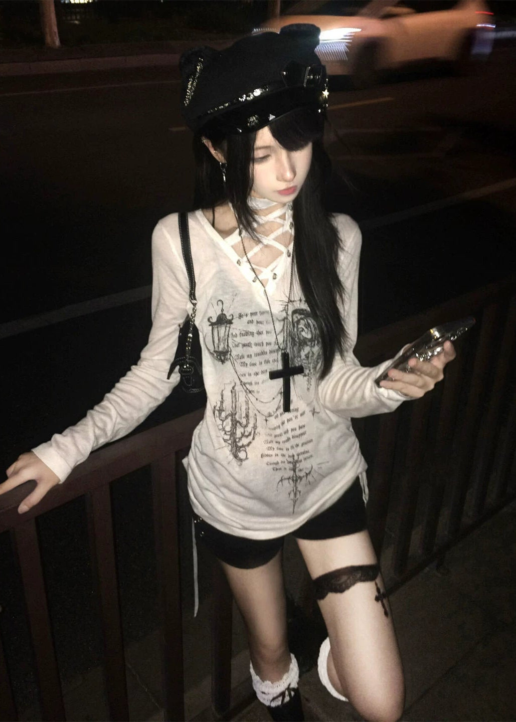 Women's Y2K Strappy V-Neck Long Sleeve Fitted Top