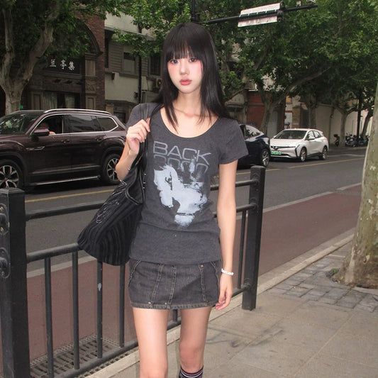 Y2K Ribbed Scoop Neck Baby Tee – Slim Fit Short Sleeve Grunge Crop Top for Women